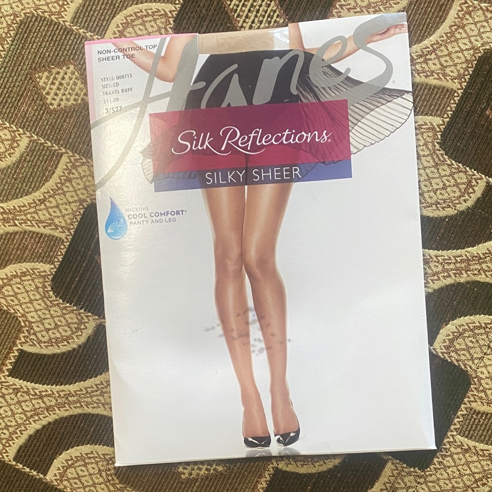 Hanes Silk Reflections Silky Sheer Pantyhose – Gentle Brown, Size CD (New)